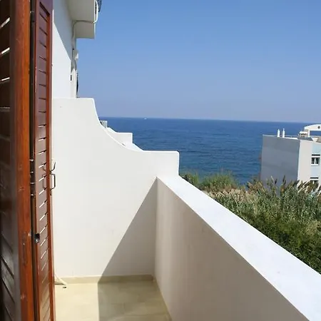 Lovely Holidays Hotel 2*